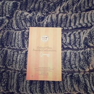 Nightingale eyeshadow Pallet